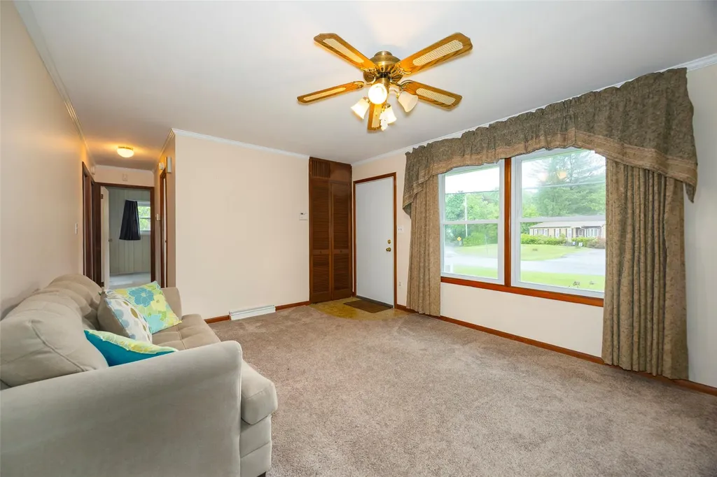 7 Sycamore Drive Hyde Park NY 12538