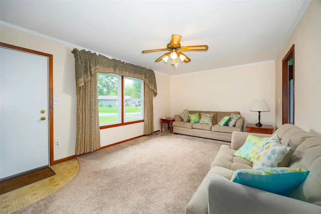 7 Sycamore Drive Hyde Park NY 12538