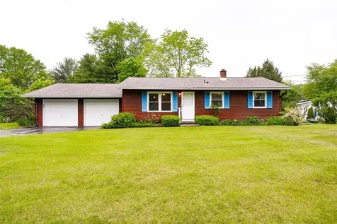 7 Sycamore Drive Hyde Park NY 12538