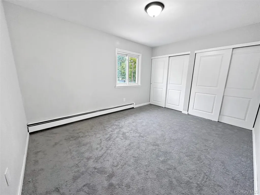 19 Leaf Avenue Central Islip NY 11722