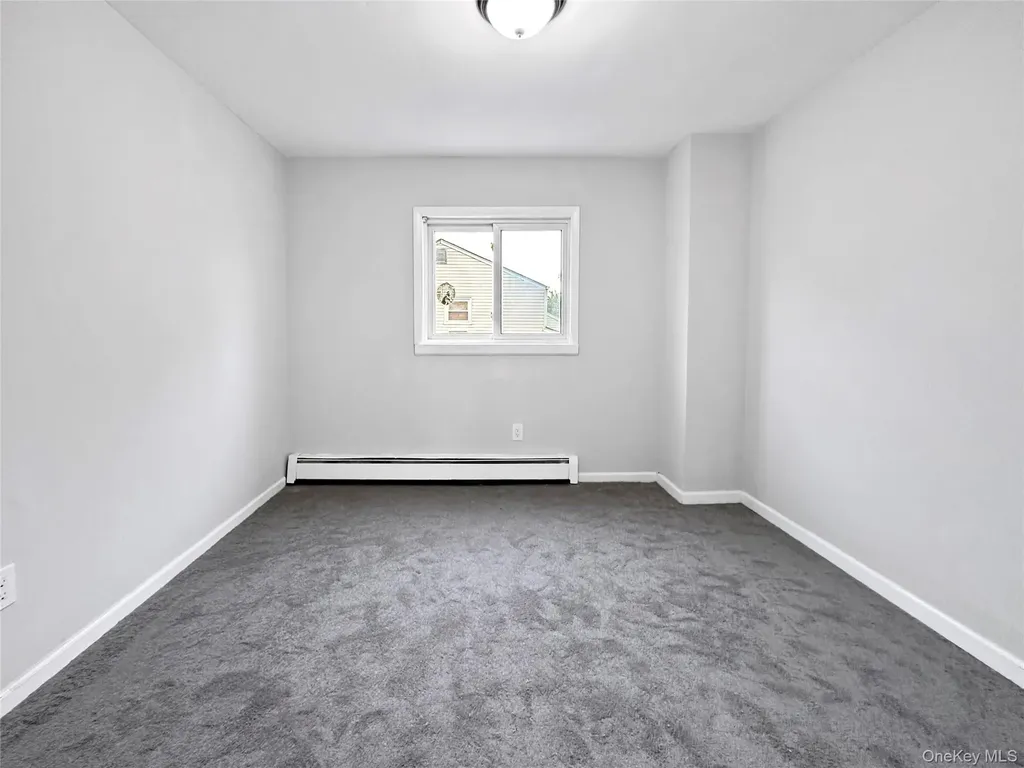 19 Leaf Avenue Central Islip NY 11722