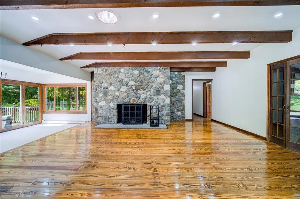 665 State Route 94 N Warwick NY 10990