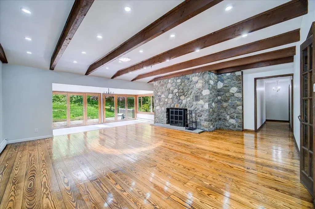 665 State Route 94 N Warwick NY 10990
