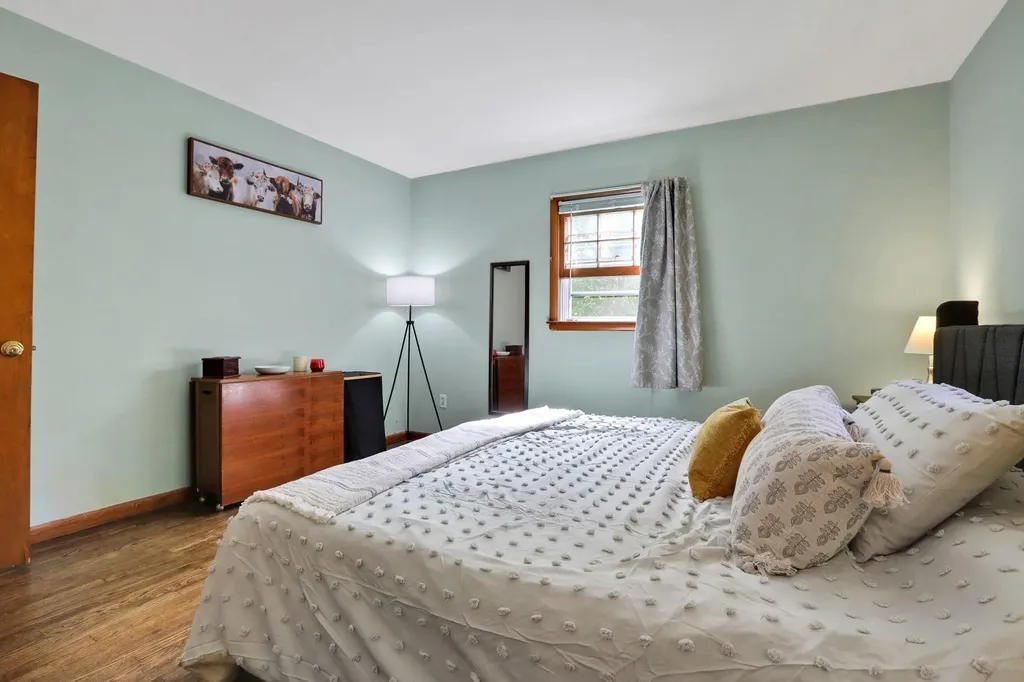 33 Greentree Drive N Hyde Park NY 12538