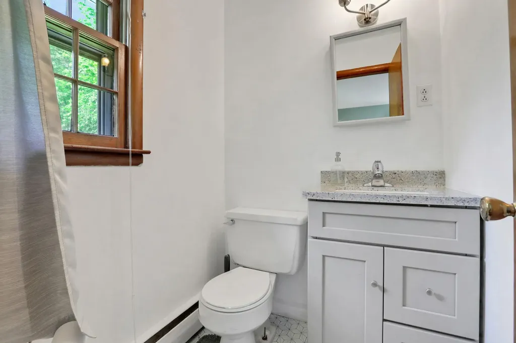 33 Greentree Drive N Hyde Park NY 12538