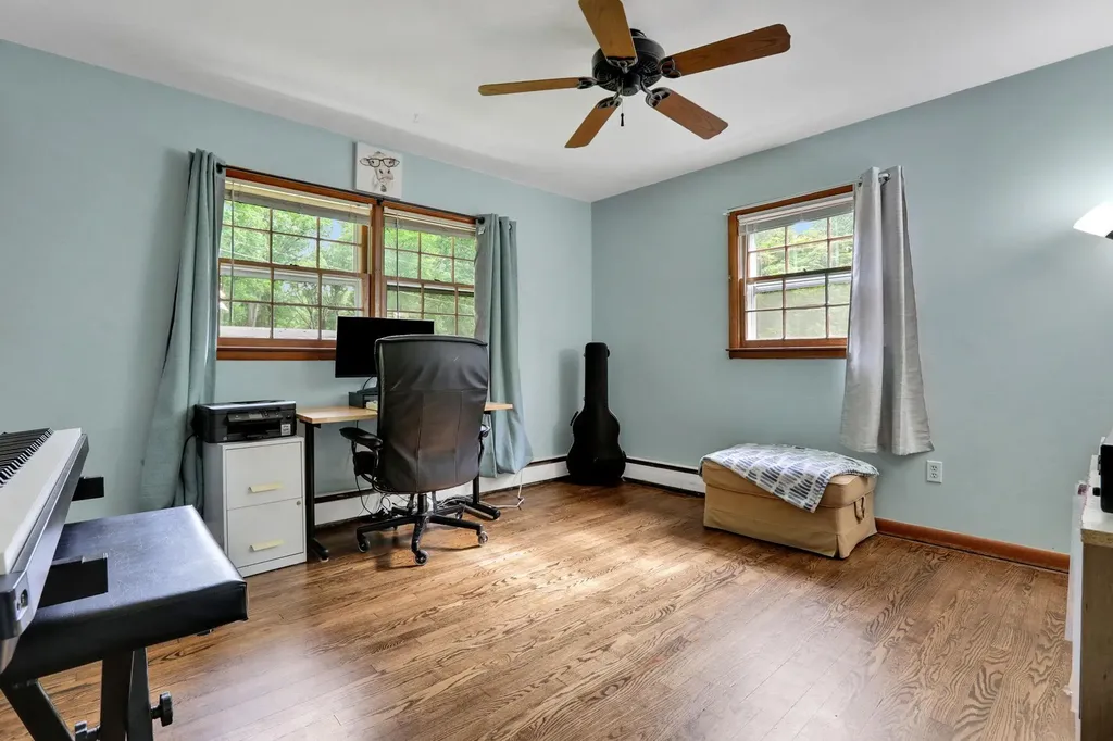 33 Greentree Drive N Hyde Park NY 12538