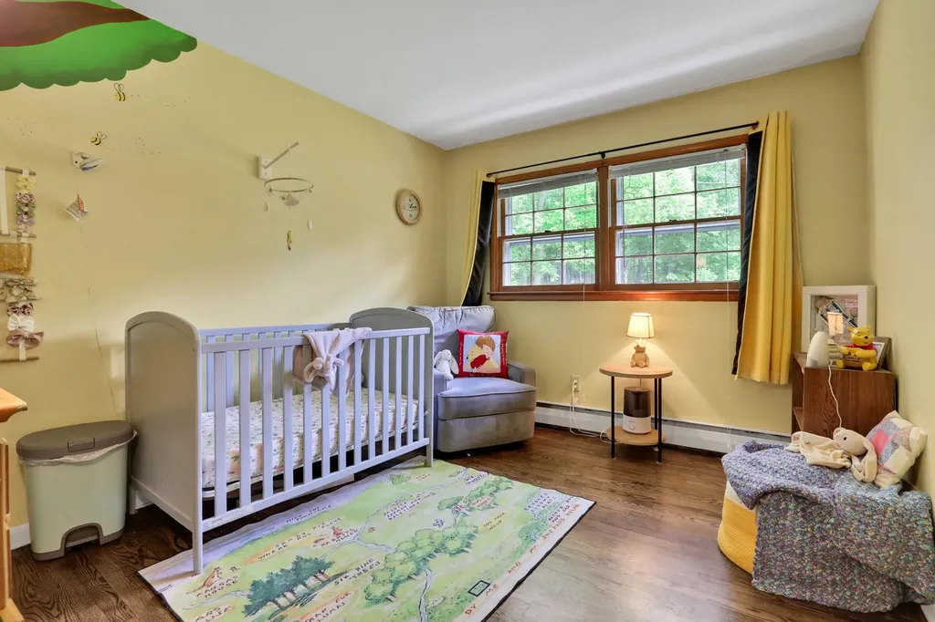33 Greentree Drive N Hyde Park NY 12538