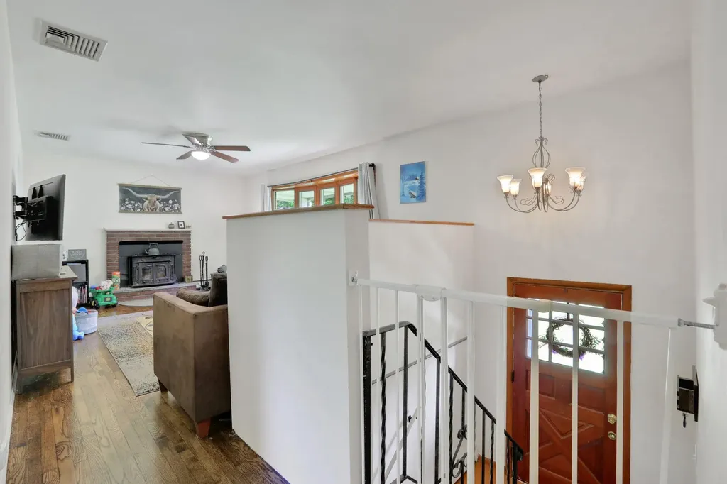 33 Greentree Drive N Hyde Park NY 12538