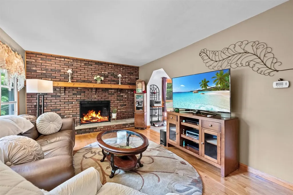 219 Cardinal Road Hyde Park NY 12538