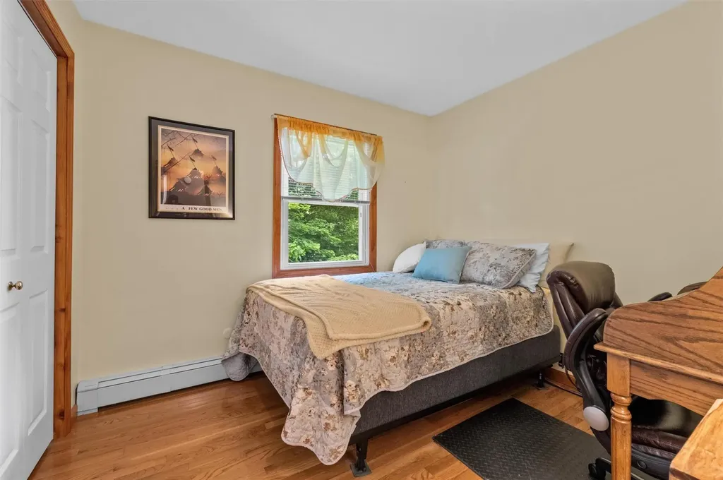 219 Cardinal Road Hyde Park NY 12538