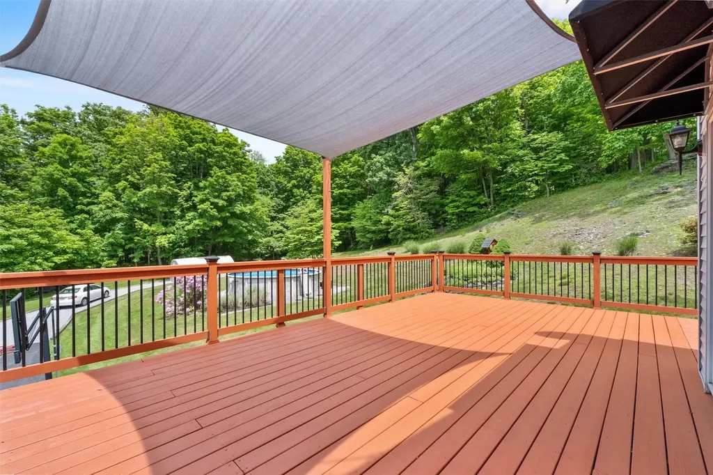 219 Cardinal Road Hyde Park NY 12538