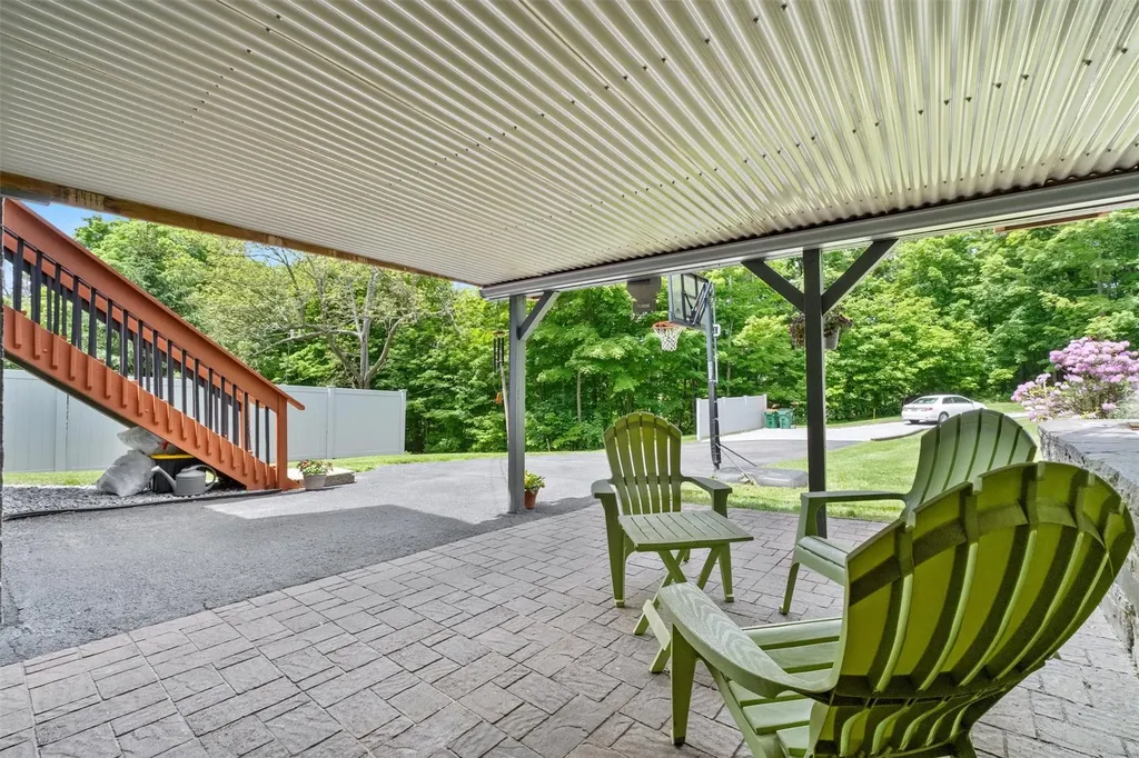 219 Cardinal Road Hyde Park NY 12538