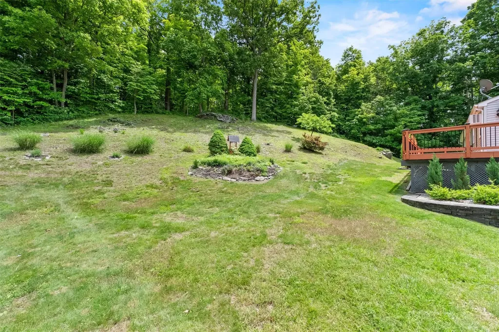 219 Cardinal Road Hyde Park NY 12538