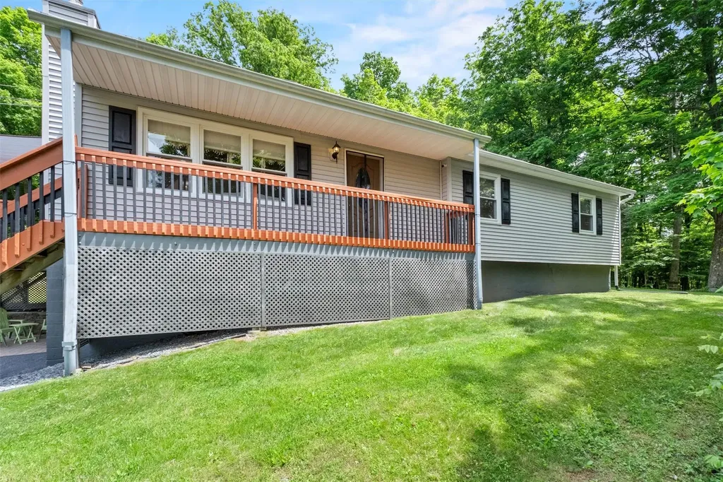 219 Cardinal Road Hyde Park NY 12538