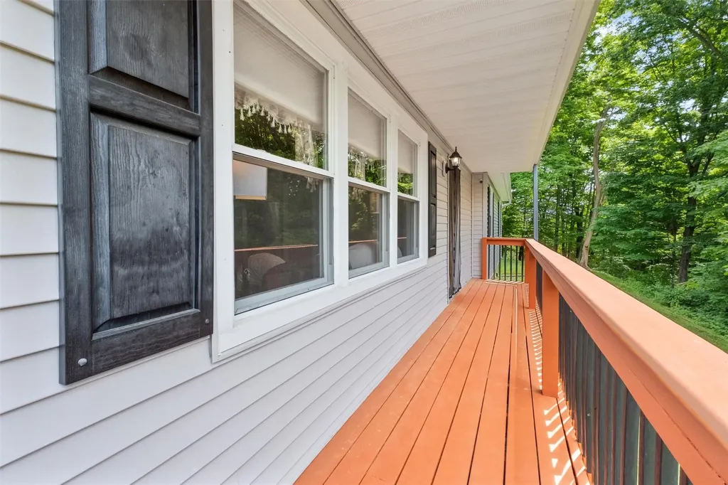 219 Cardinal Road Hyde Park NY 12538