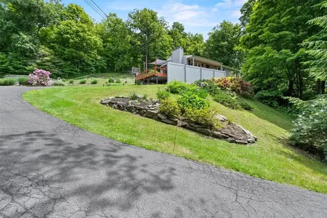 219 Cardinal Road Hyde Park NY 12538