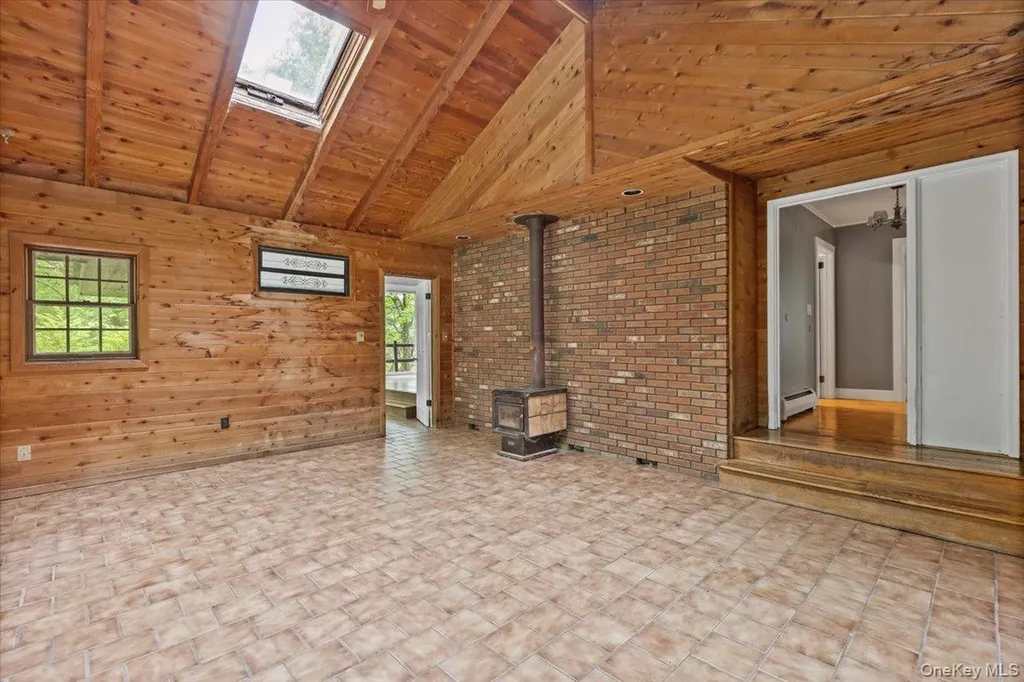 100 Schnackenberg Road Call Listing Agent NY 12075