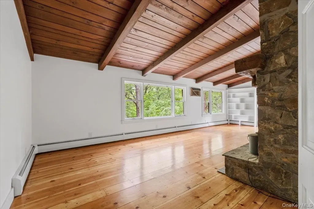 100 Schnackenberg Road Call Listing Agent NY 12075