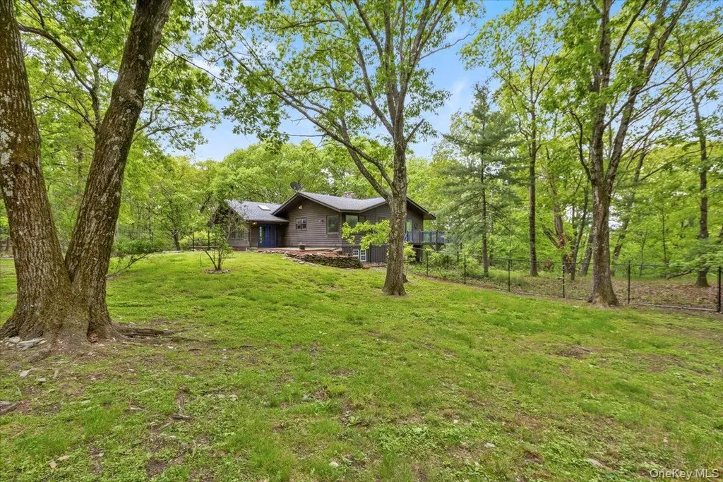 100 Schnackenberg Road Call Listing Agent NY 12075