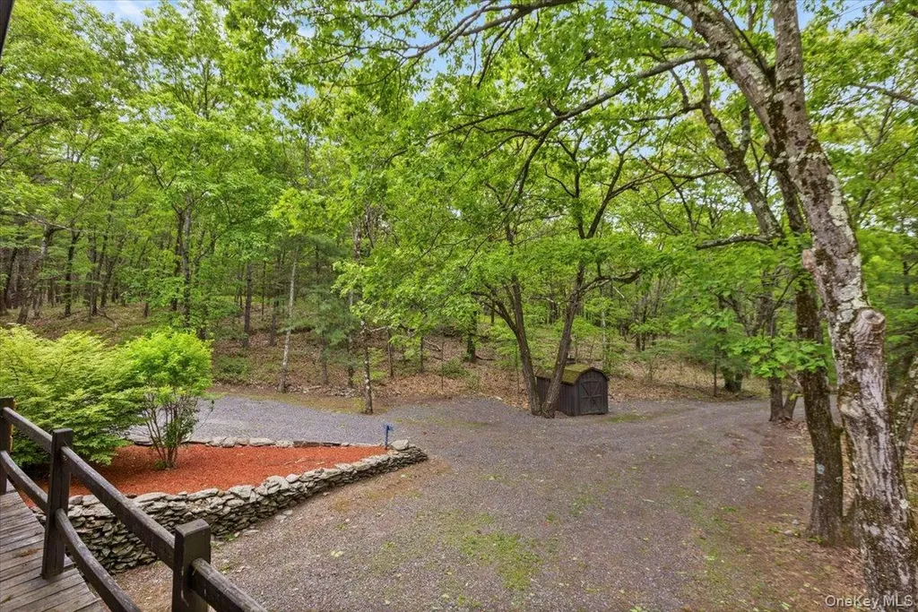 100 Schnackenberg Road Call Listing Agent NY 12075