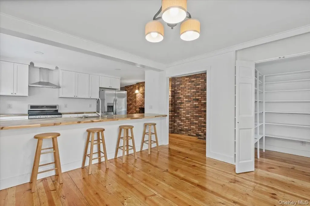 100 Schnackenberg Road Call Listing Agent NY 12075