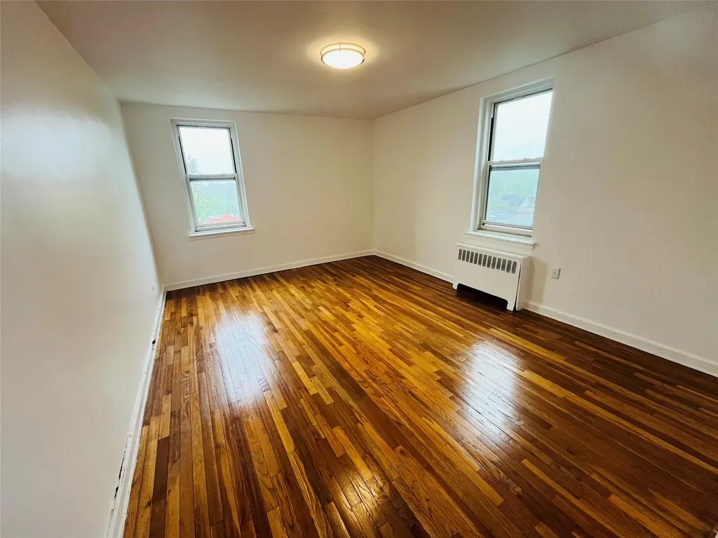 30-11 Parsons Boulevard Flushing NY 11354