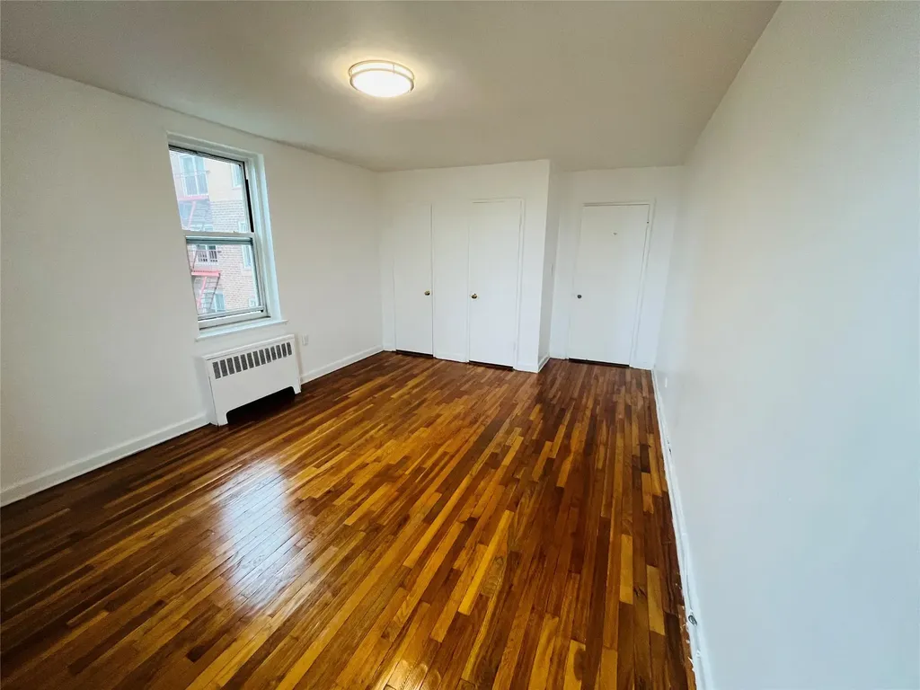 30-11 Parsons Boulevard Flushing NY 11354