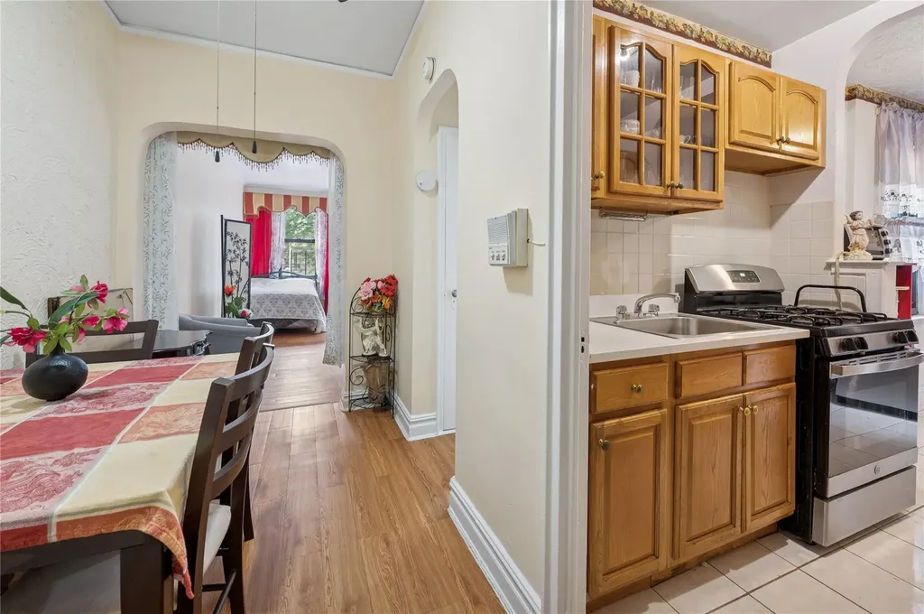 2962 Decatur Avenue Bronx NY 10458
