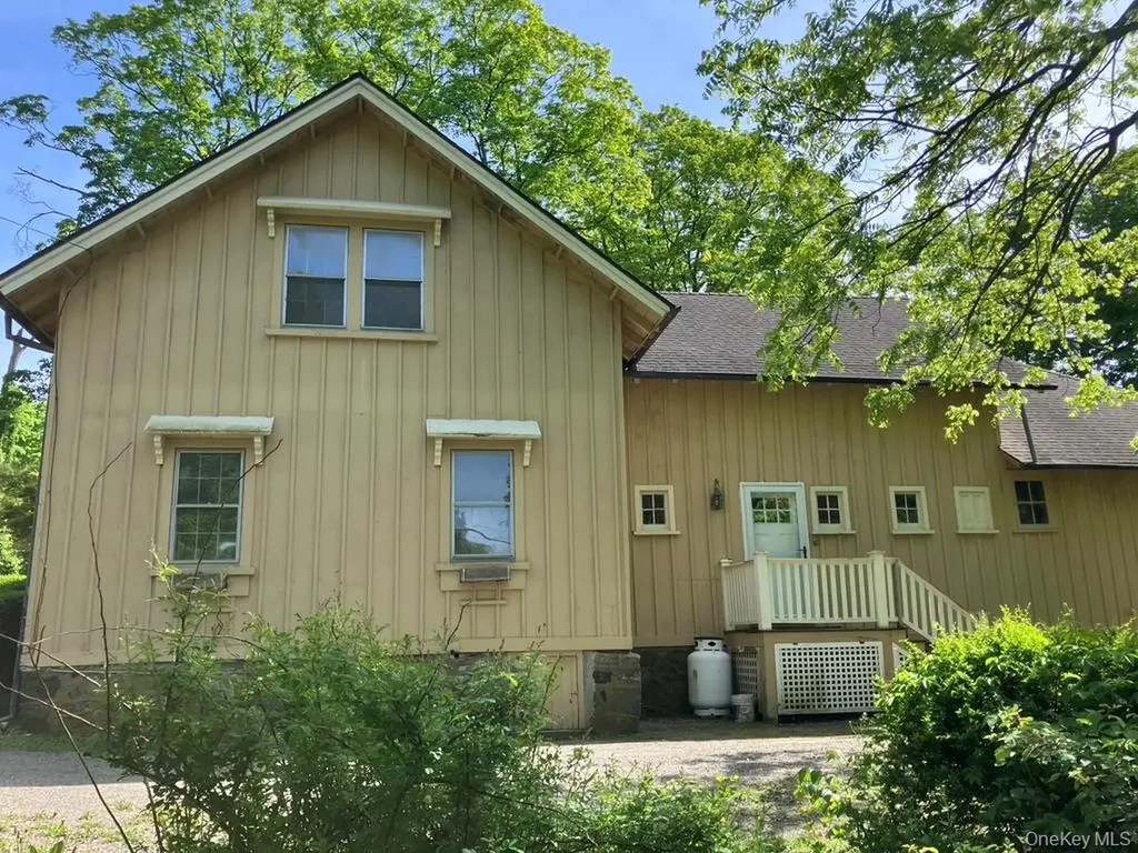 501-511 Lane Gate Road Cold Spring NY 10516