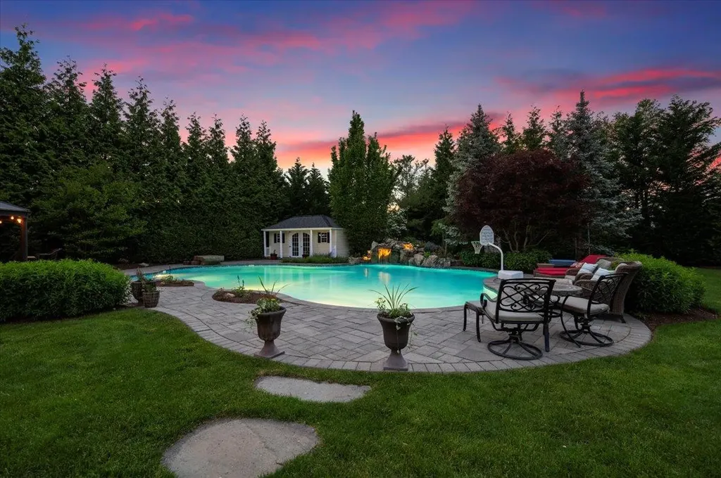 22 Monticello Drive Shoreham NY 11786