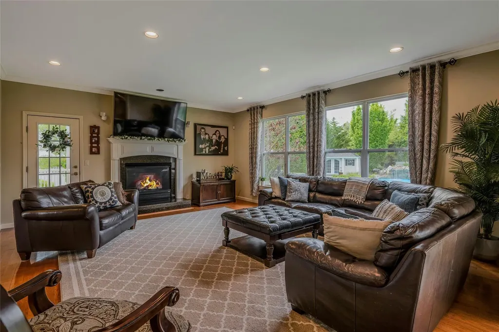 22 Monticello Drive Shoreham NY 11786