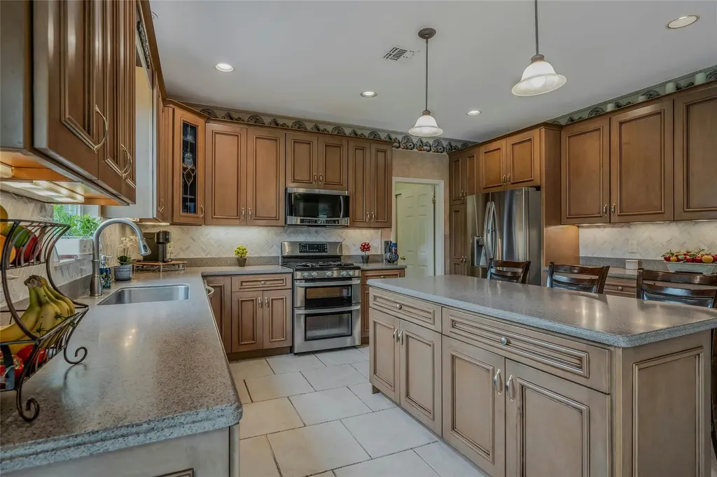 22 Monticello Drive Shoreham NY 11786