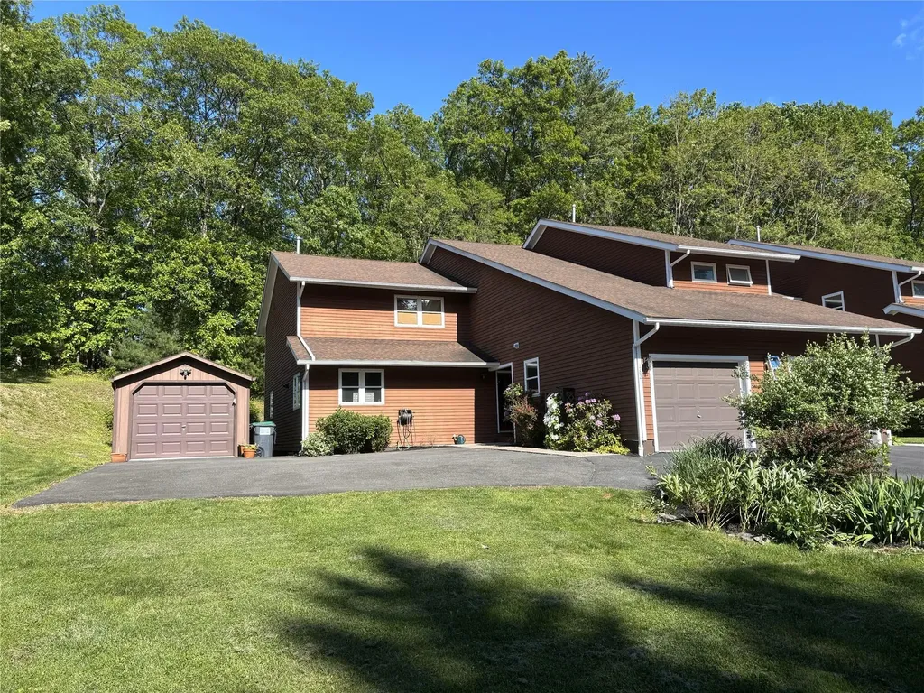 182 Ledge Road Kingston NY 12401