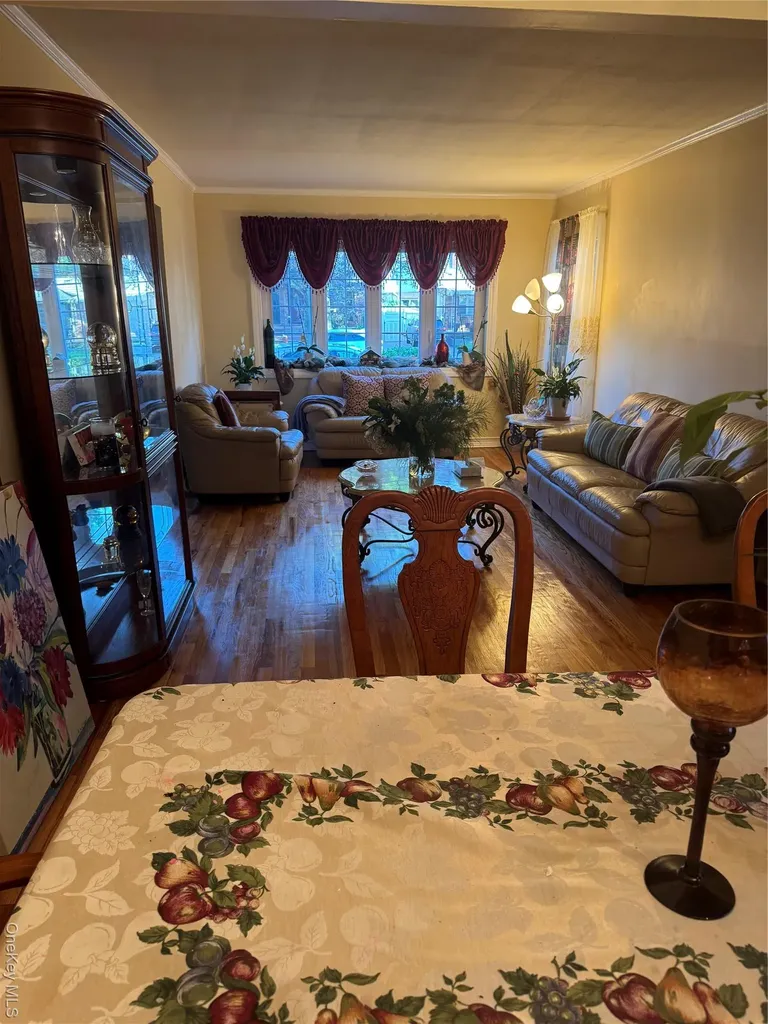 25953 149th Avenue Rosedale NY 11422
