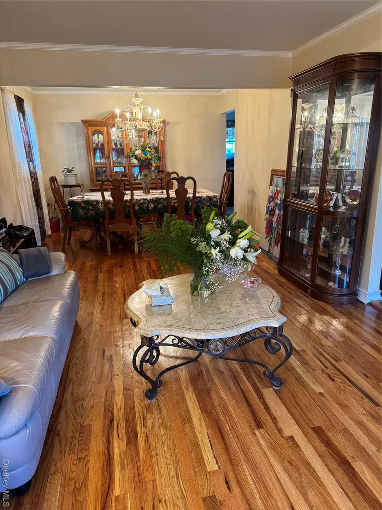 25953 149th Avenue Rosedale NY 11422