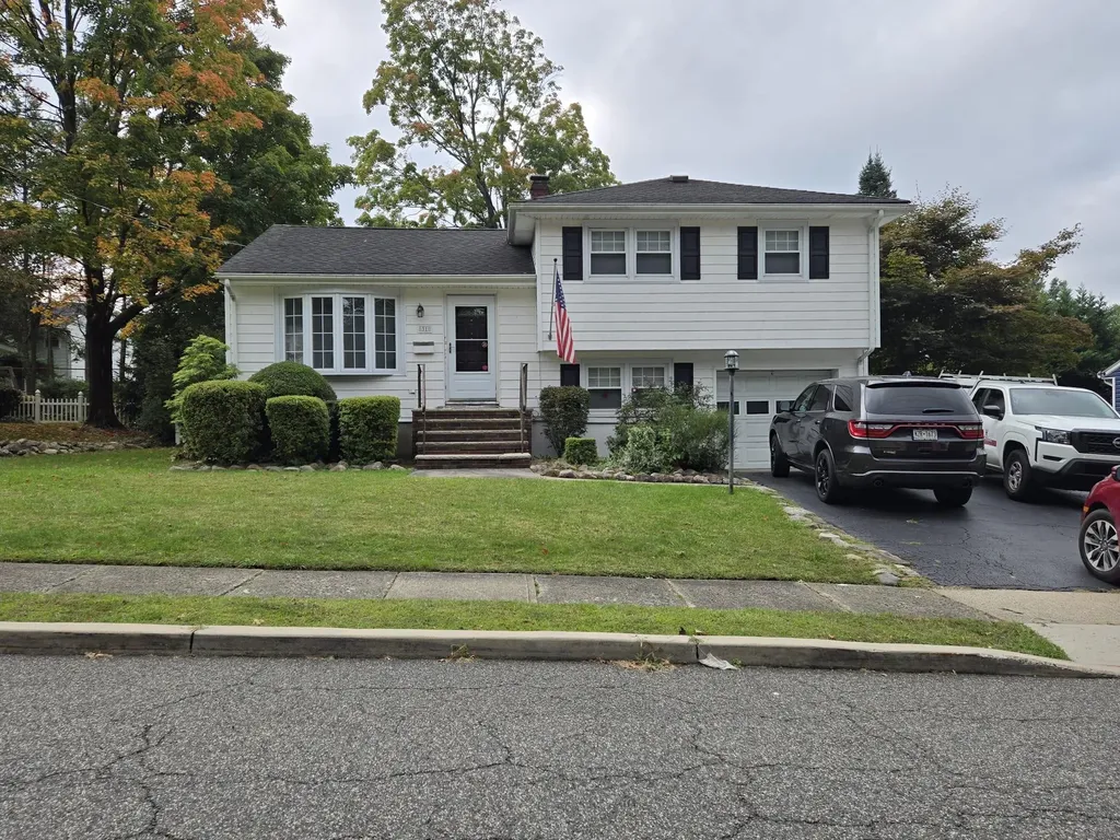 31 Maplewood Boulevard Suffern NY 10901
