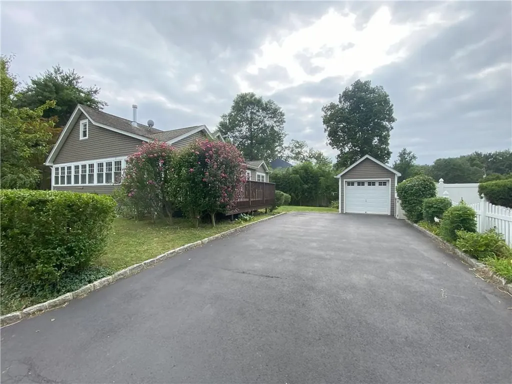 46 Central Drive Nanuet NY 10954
