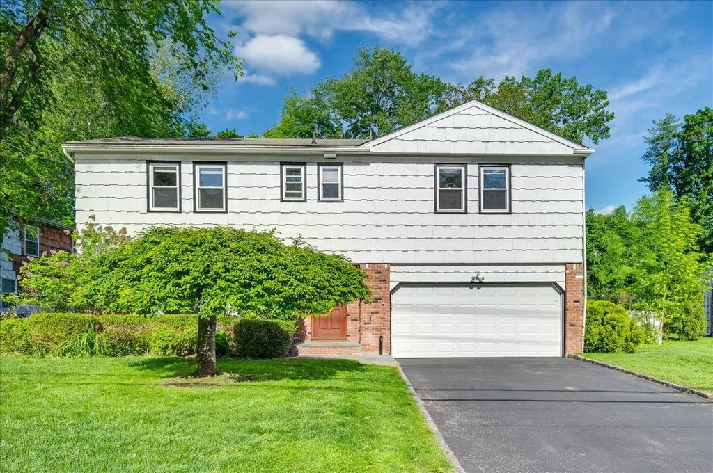 71 Harlan Drive New Rochelle NY 10804