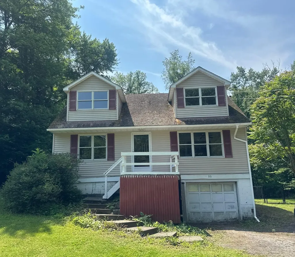 95 Smithtown Road Fishkill NY 12524