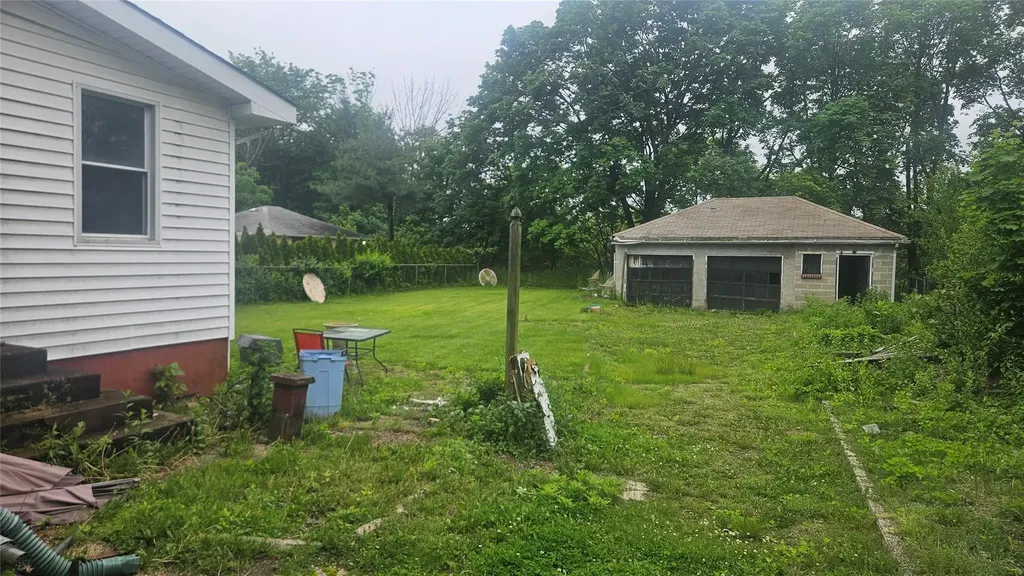 37 Netz Place Albertson NY 11507