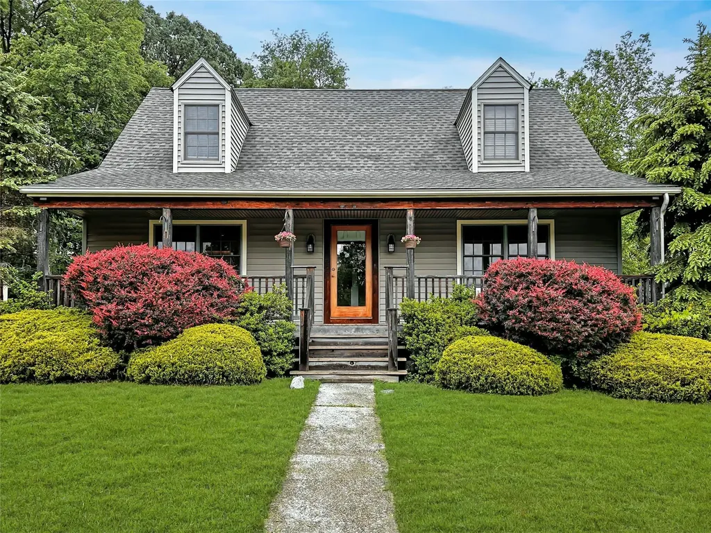 13 Hidden View Drive Walden NY 12586