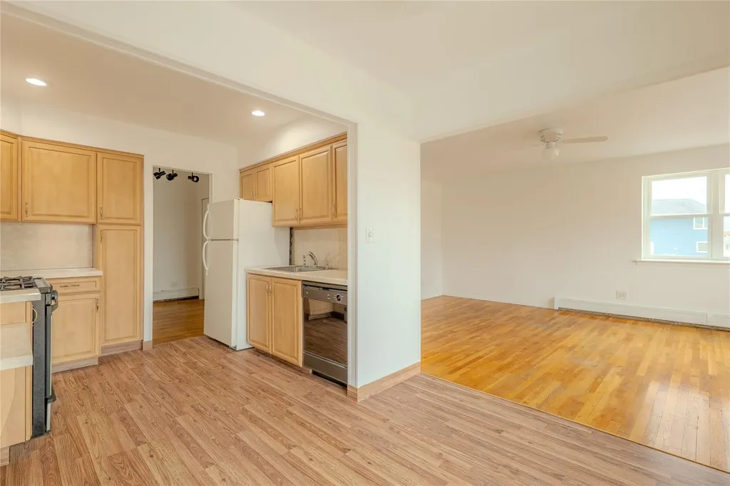 8 Florence Avenue Freeport NY 11520
