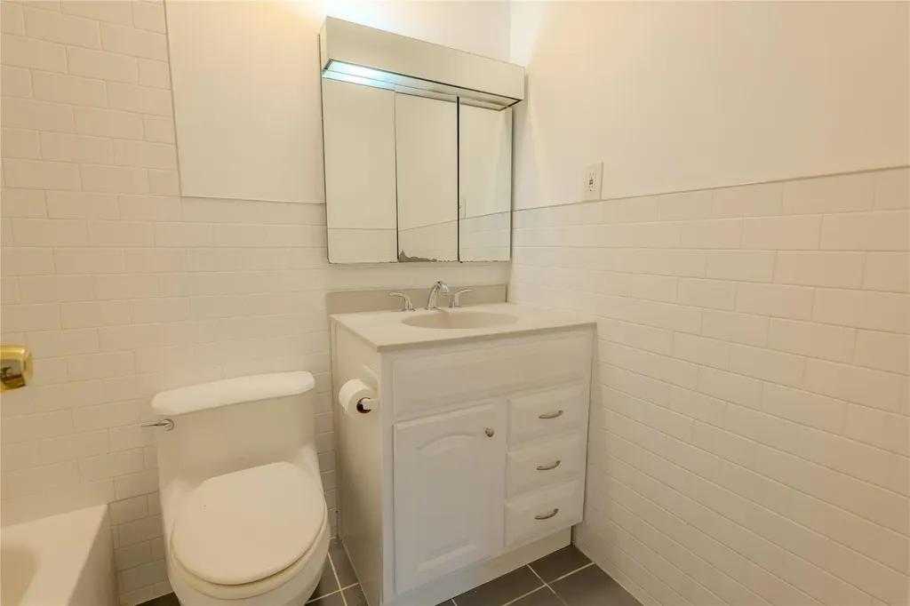 8 Florence Avenue Freeport NY 11520