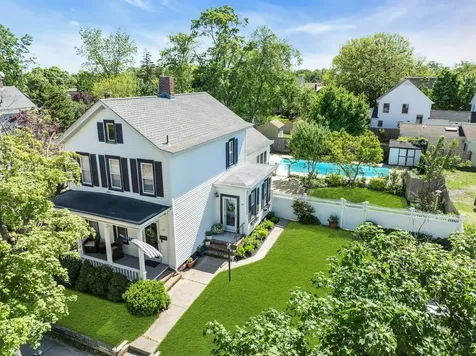 312 5th Avenue Greenport NY 11944