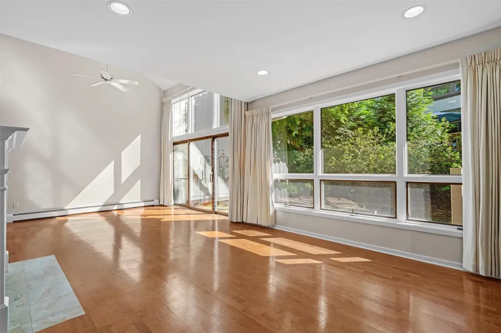 6 Chippewa Court Suffern NY 10901