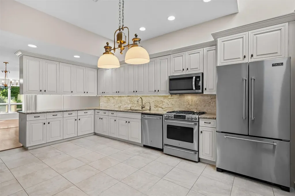 6 Chippewa Court Suffern NY 10901