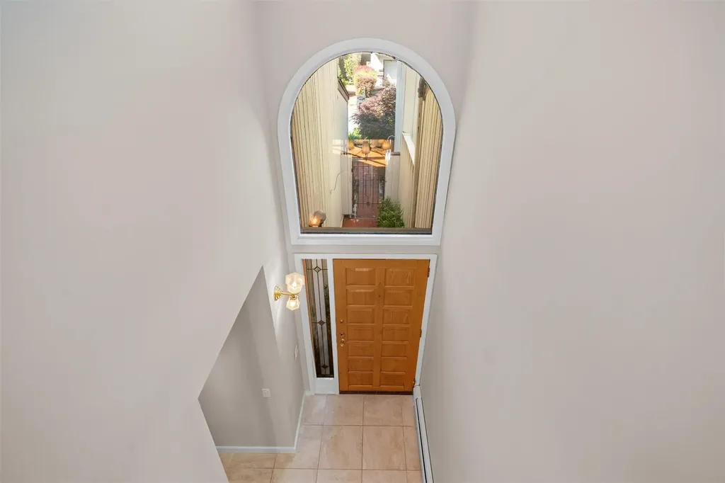 6 Chippewa Court Suffern NY 10901