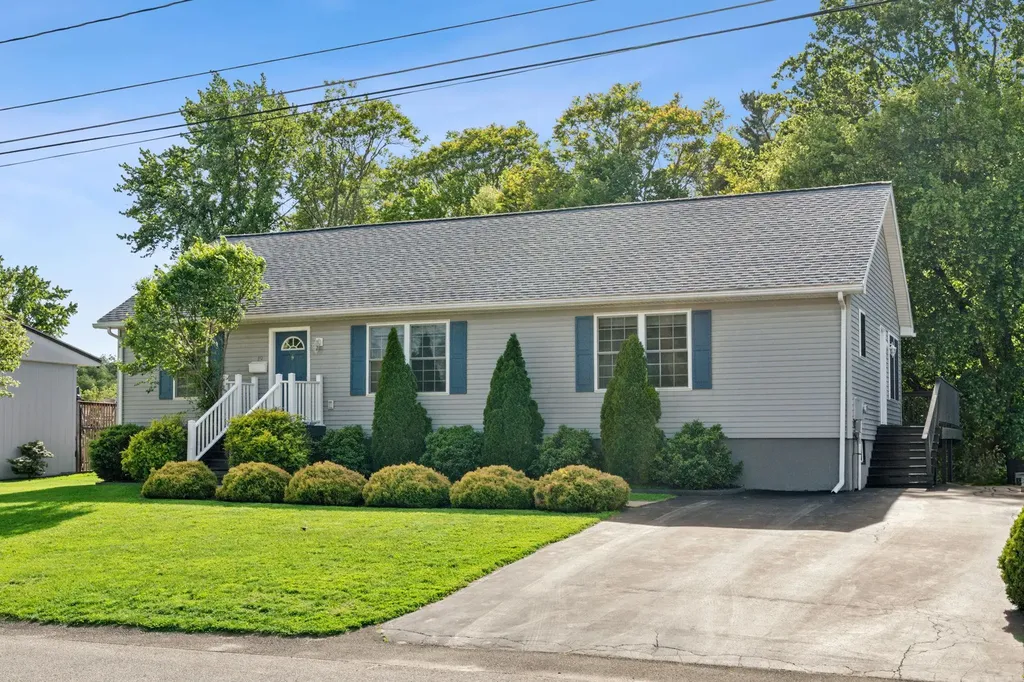 19 Edgewood Drive Saugerties NY 12477