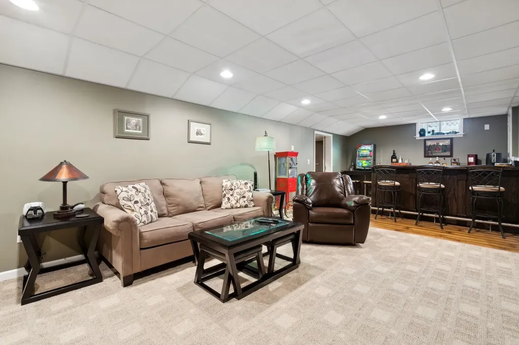 19 Edgewood Drive Saugerties NY 12477