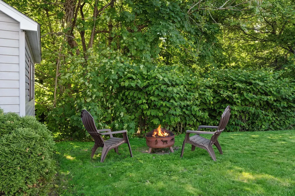 19 Edgewood Drive Saugerties NY 12477